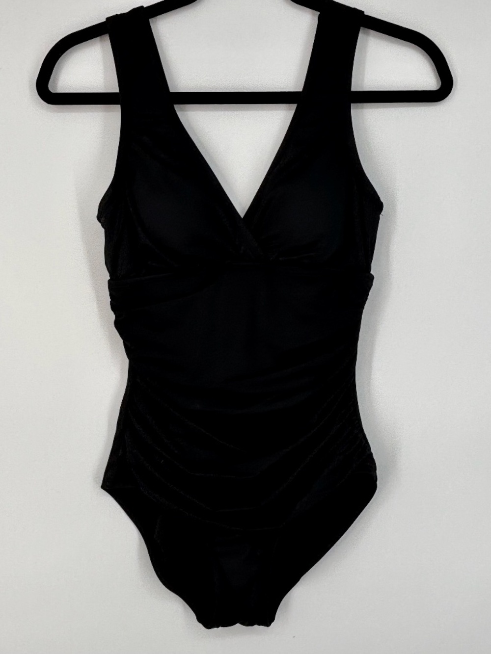 Embrace Your Curves Womens Small One Piece Swim Bathing Suit Black Ruching
